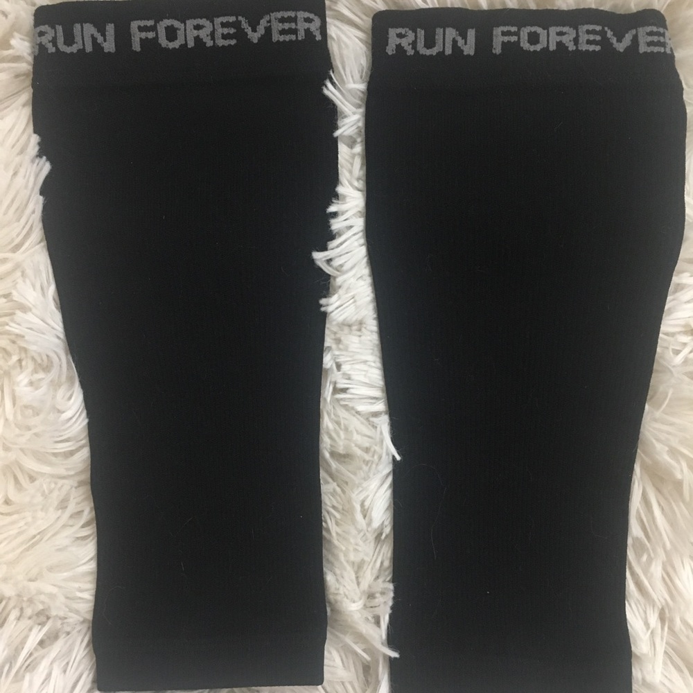 Run Forever Black Calf Compression Sleeves